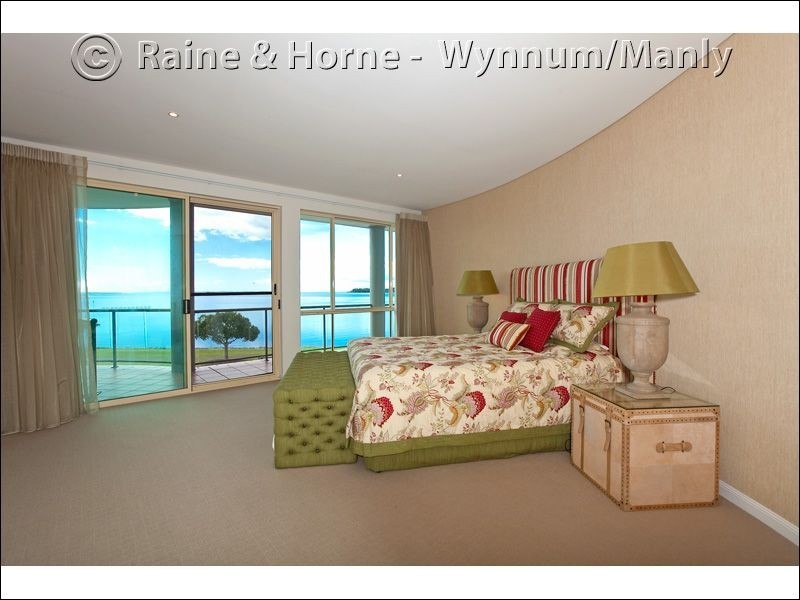 19 Mainsail Street, Birkdale QLD 4159