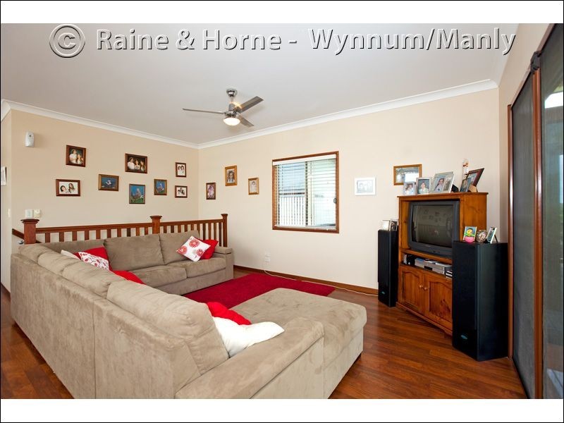 9 Grainger Street, Wynnum West QLD 4178