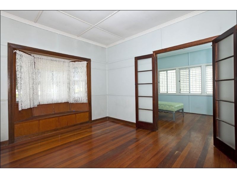 96 Melville Terrace, Manly QLD 4179