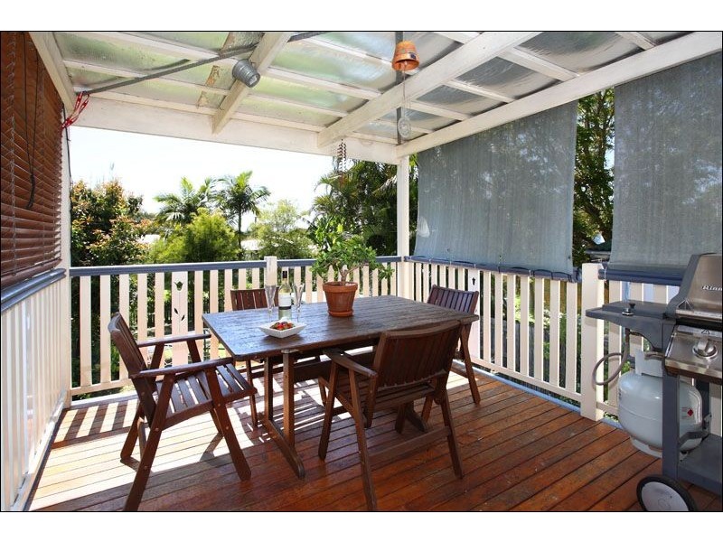 37 Carnation Road, Manly West QLD 4179