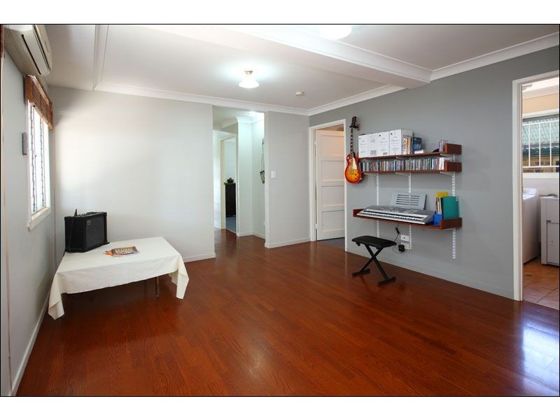 37 Carnation Road, Manly West QLD 4179