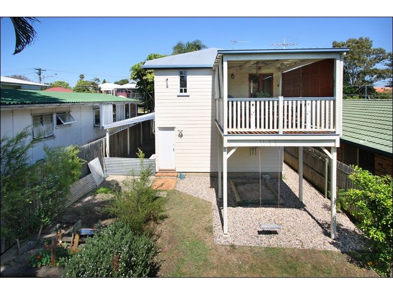 37 Carnation Road, Manly West QLD 4179