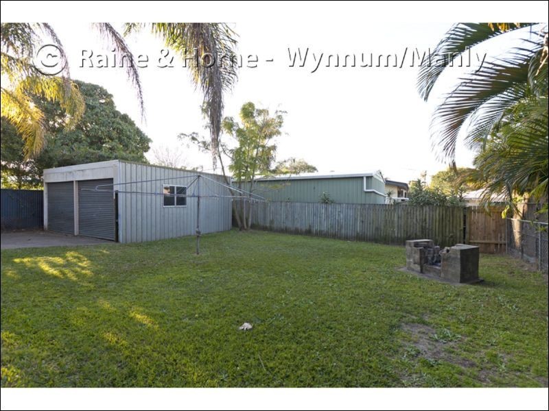 323 Preston Road, Wynnum West QLD 4178