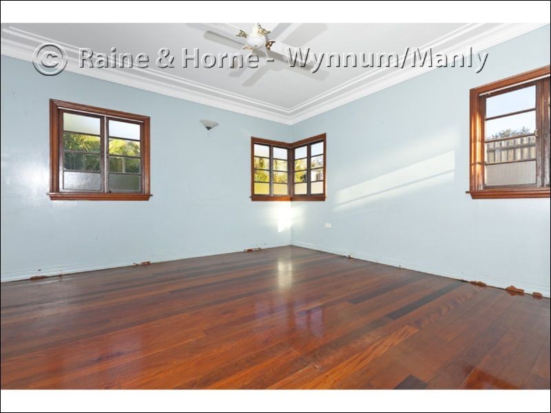 323 Preston Road, Wynnum West QLD 4178