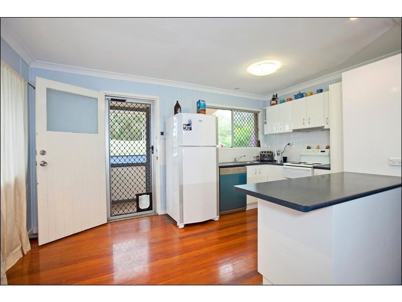 32 Glading Street, Manly West QLD 4179