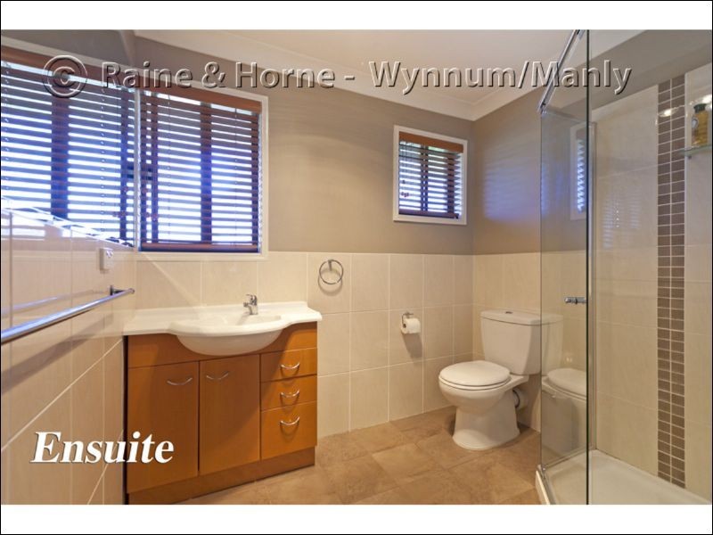 3 Scanlen Crescent, Wynnum West QLD 4178