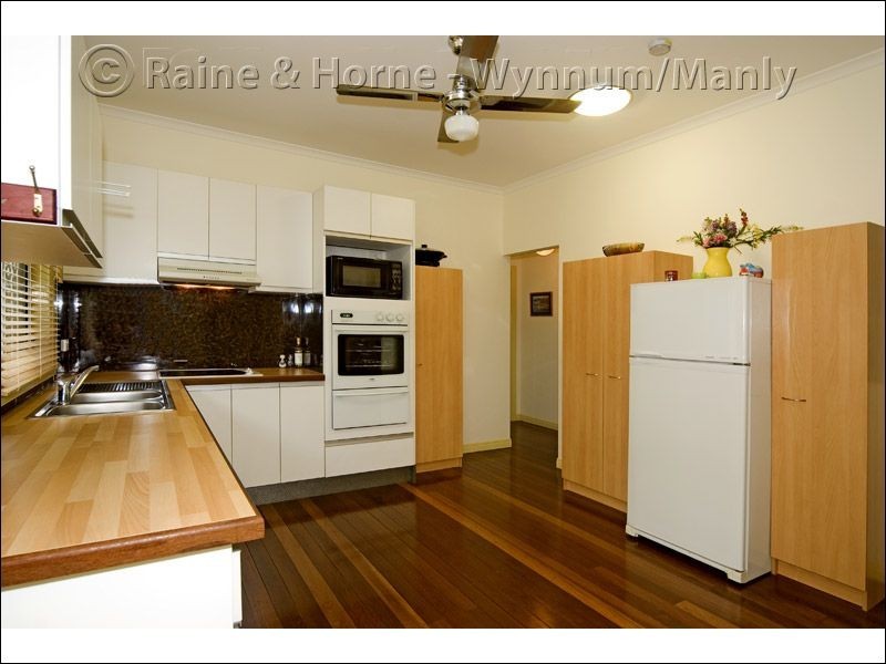 37 Agnes Street, Wynnum QLD 4178