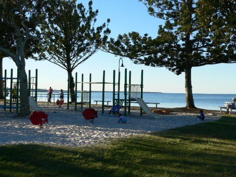 23 Grattan Terrace, Wynnum QLD 4178