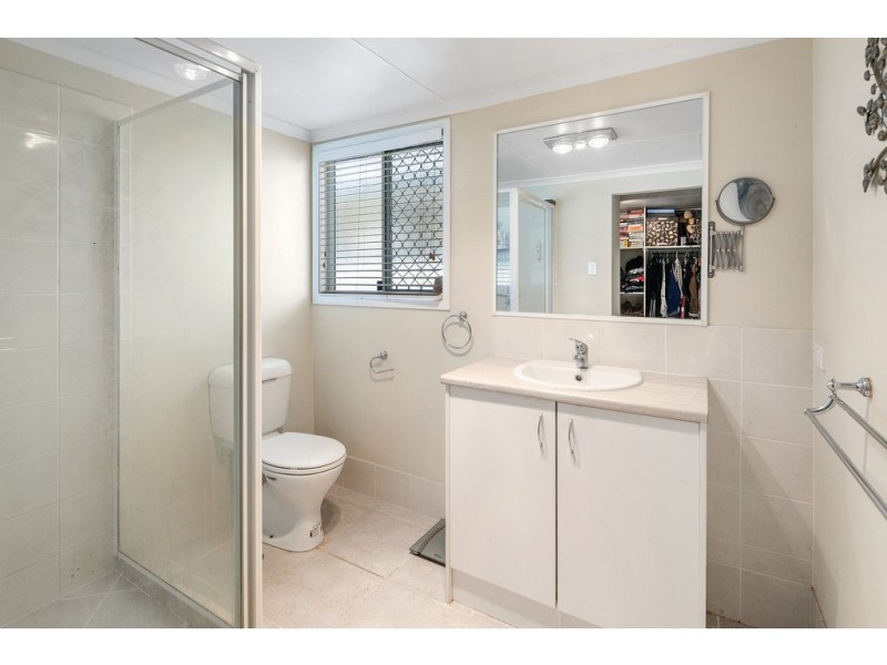 87 Henry Street, Wynnum QLD 4178