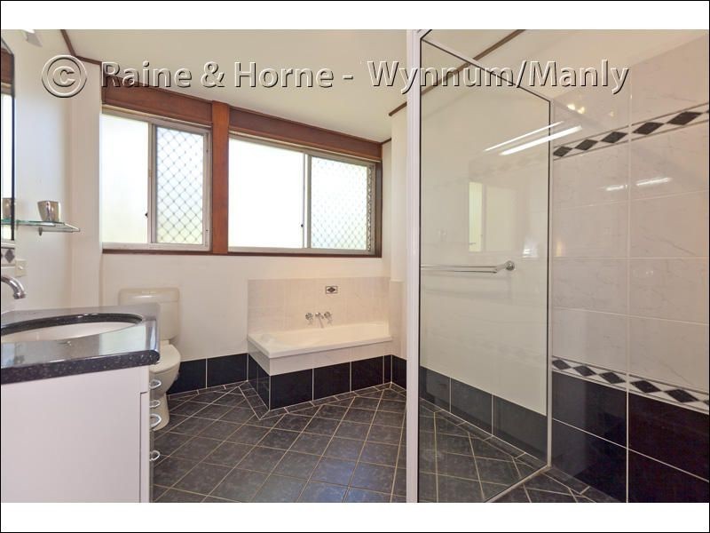4 Yaringa Street, Manly West QLD 4179