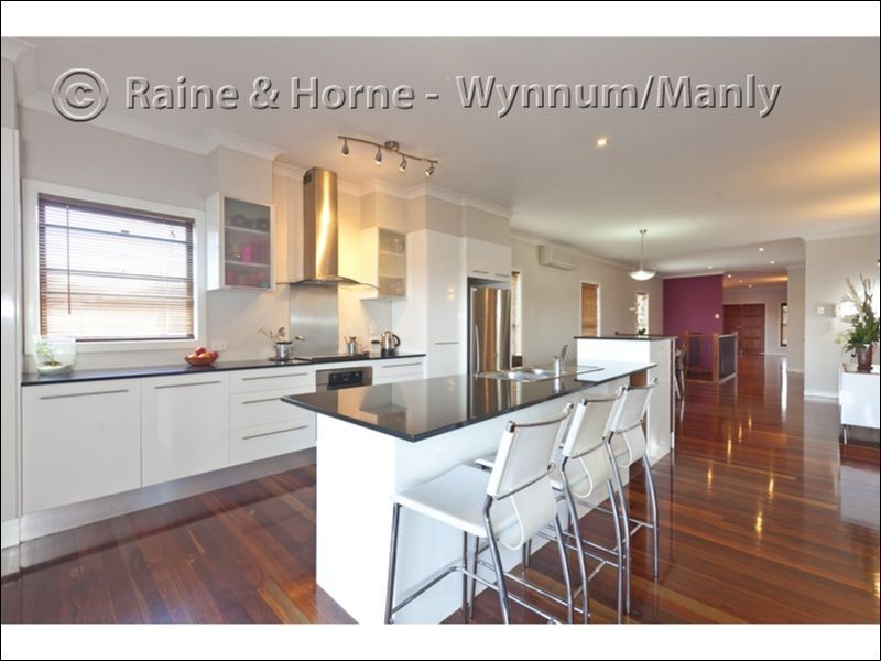 18 Boswell Terrace, Wynnum QLD 4178