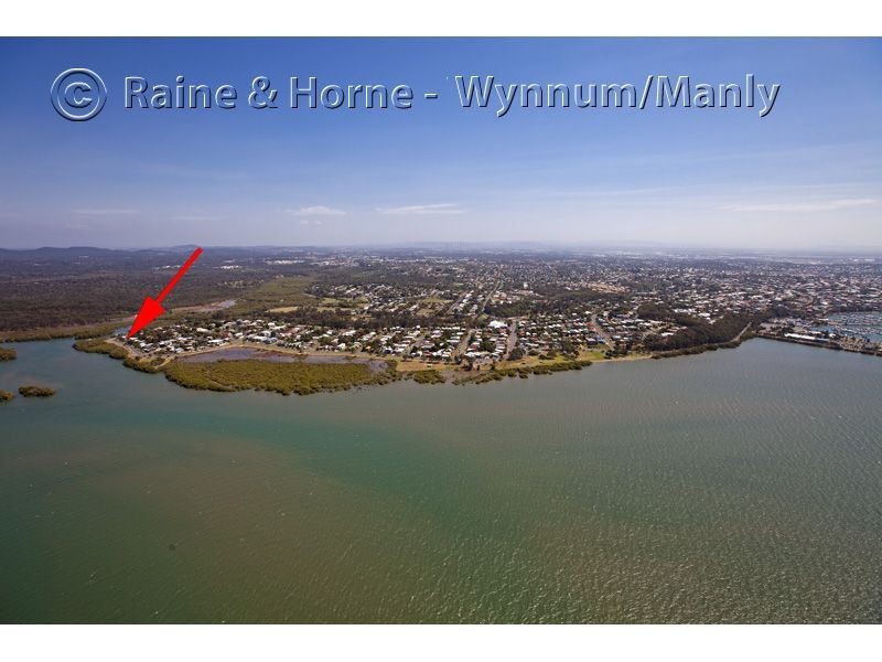 861 Esplanade, Lota QLD 4179