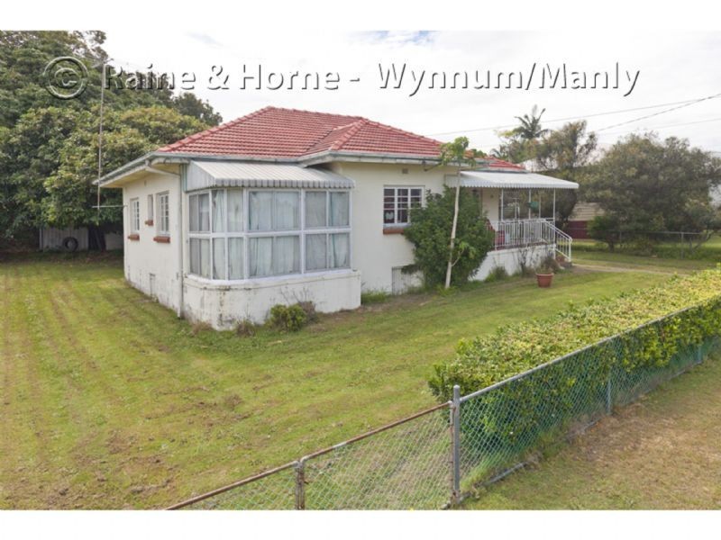 19 Regent Street, Wynnum West QLD 4178