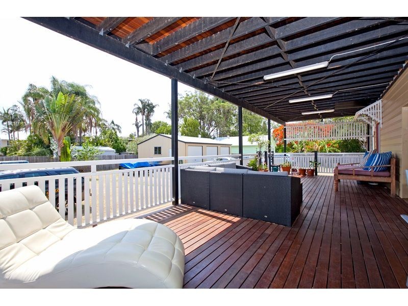 11 Waterloo Esplanade, Wynnum QLD 4178