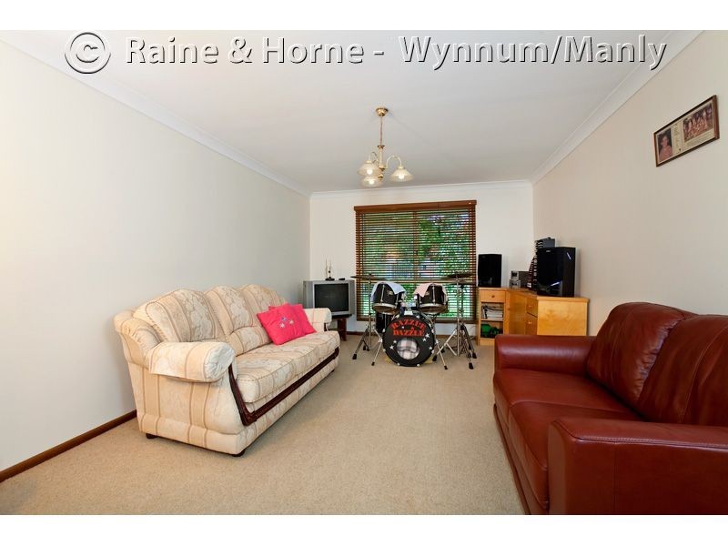 18 Irvine Place, Wynnum West QLD 4178