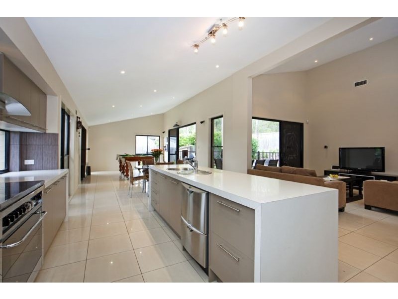 16 Grasstree Court, Mount Cotton QLD 4165