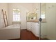 205 Carlton Terrace, Manly QLD 4179