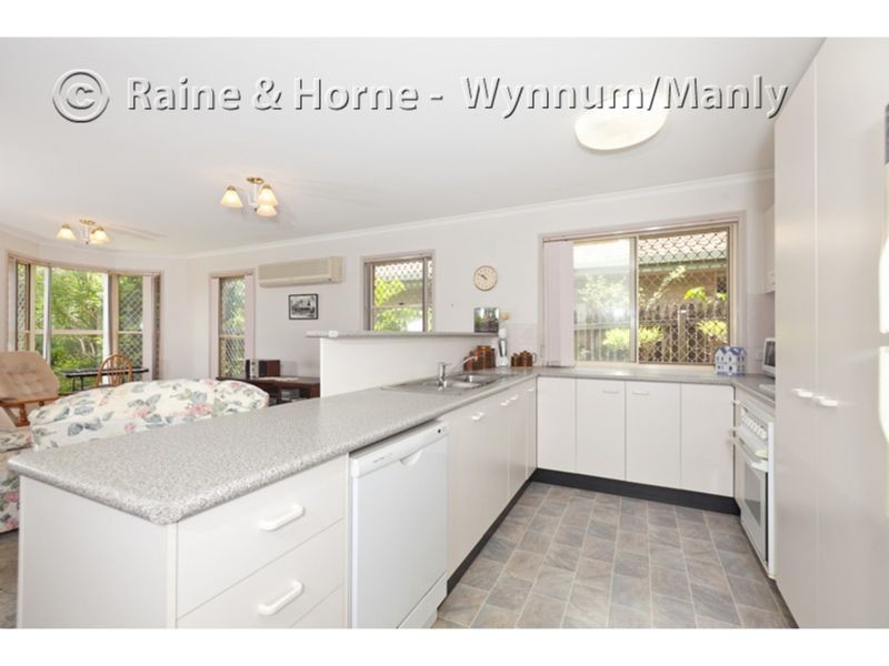 9 Hutton Avenue, Wynnum QLD 4178