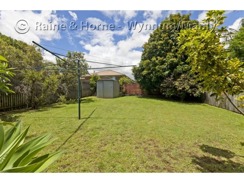 9 Hutton Avenue, Wynnum QLD 4178