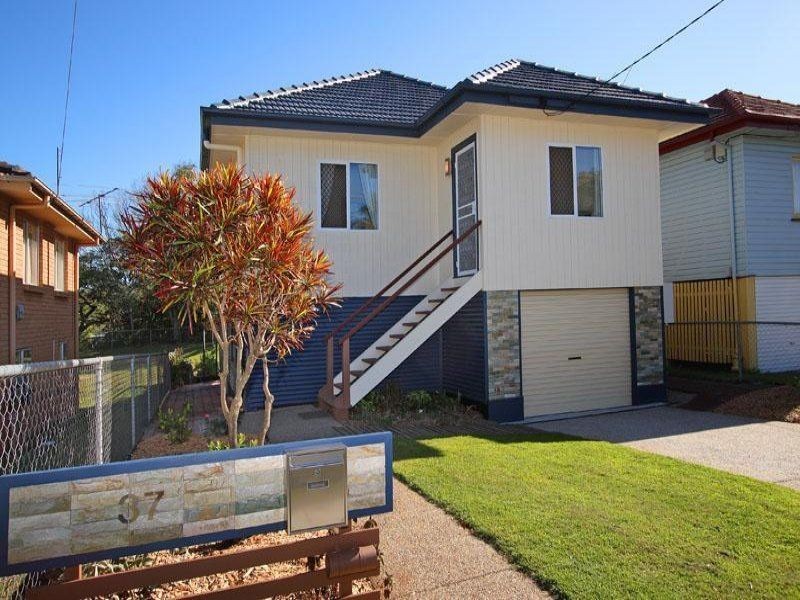 37 Agnes Street, Wynnum QLD 4178