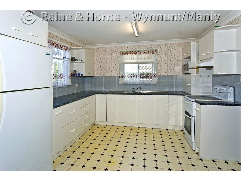 37 Bellew Street, Wynnum QLD 4178