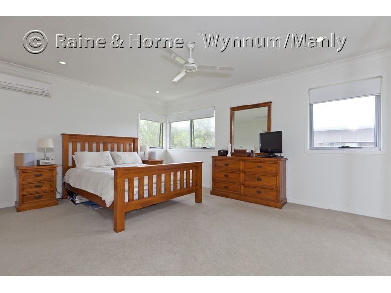 9 Margaret Crescent, Wakerley QLD 4154