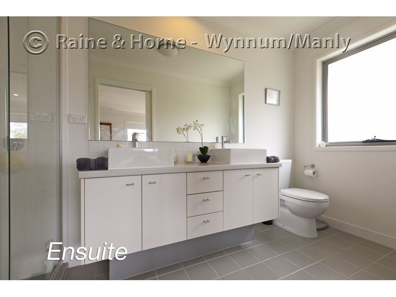 9 Margaret Crescent, Wakerley QLD 4154