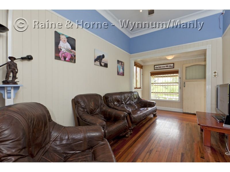 11 Raeburn Street, Manly QLD 4179