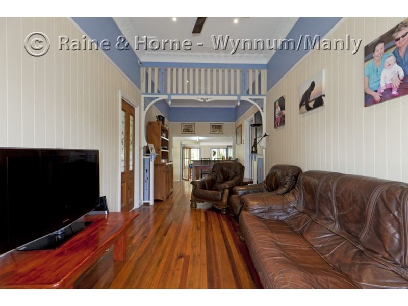 11 Raeburn Street, Manly QLD 4179