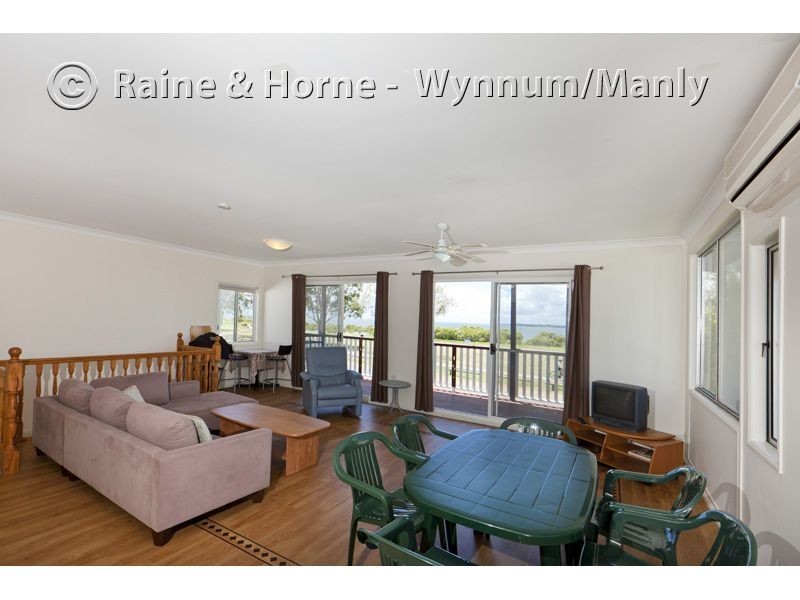 735 Esplanade, Lota QLD 4179
