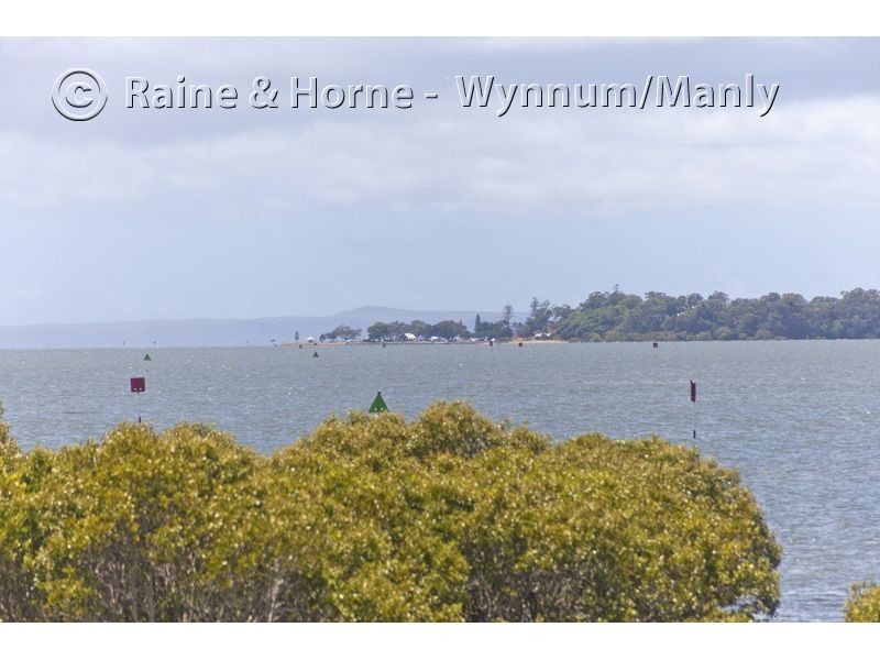 735 Esplanade, Lota QLD 4179