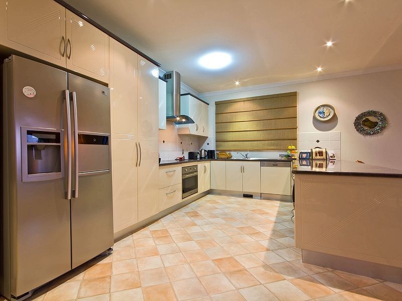 1a Dorsal Drive, Birkdale QLD 4159