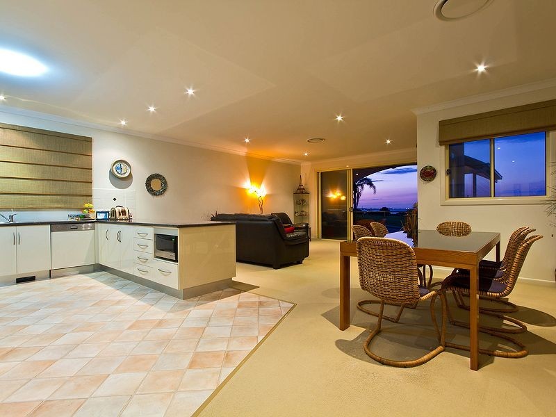 1a Dorsal Drive, Birkdale QLD 4159
