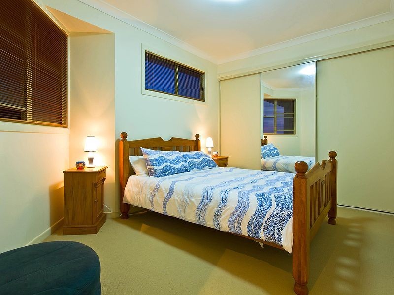 1a Dorsal Drive, Birkdale QLD 4159