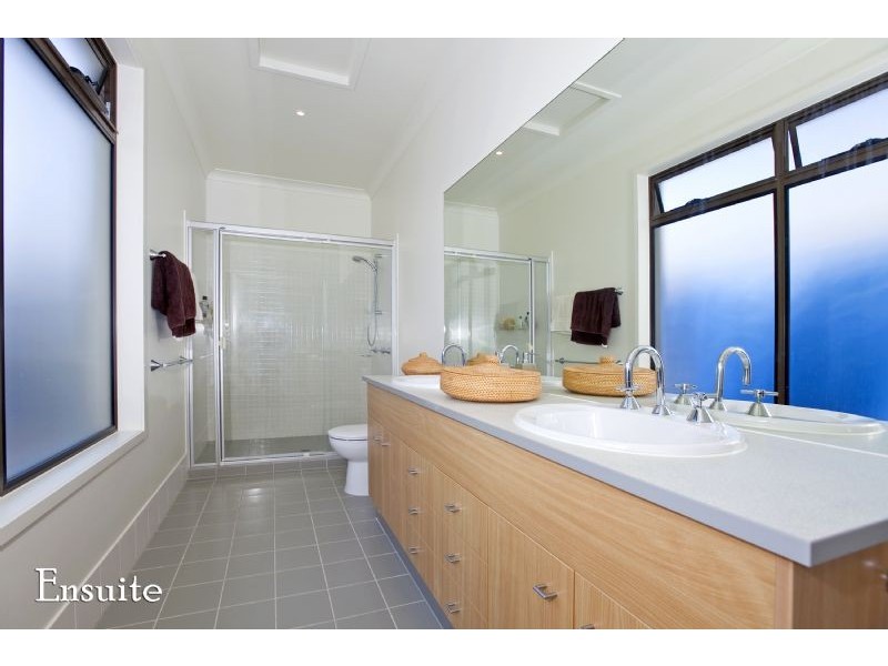 59 Mossvale Drive, Wakerley QLD 4154