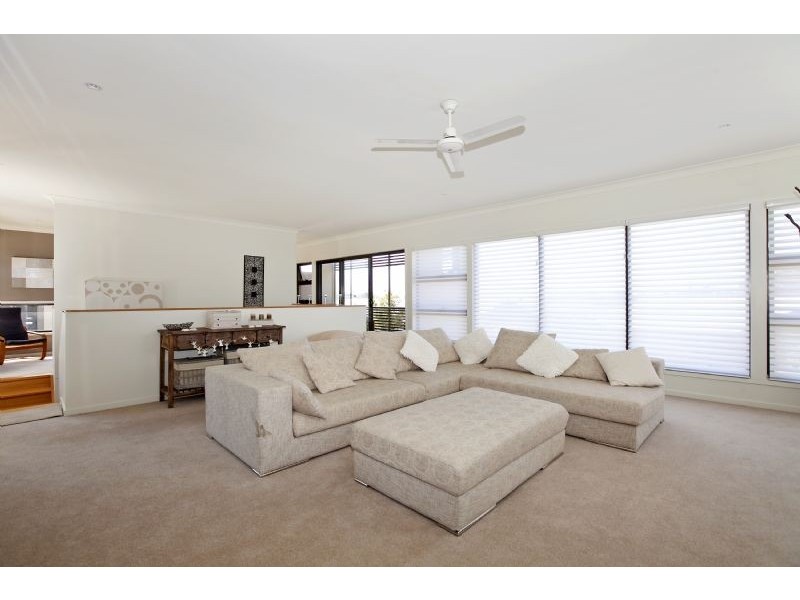 59 Mossvale Drive, Wakerley QLD 4154