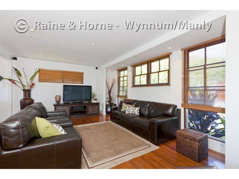 18 Ogilvie Street, Wynnum QLD 4178