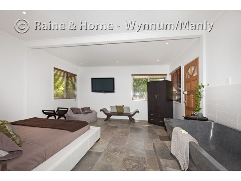18 Ogilvie Street, Wynnum QLD 4178