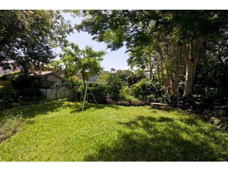 10 Berrima Street, Wynnum QLD 4178