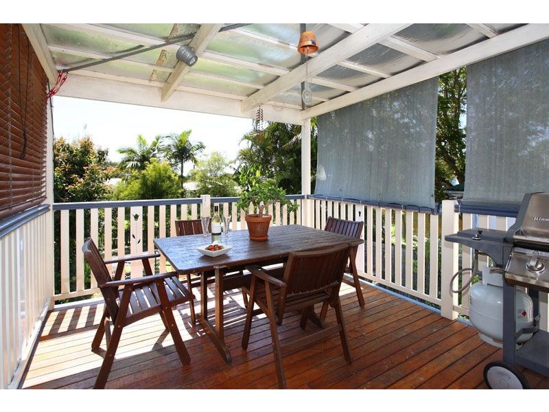37 Carnation Road, Manly West QLD 4179