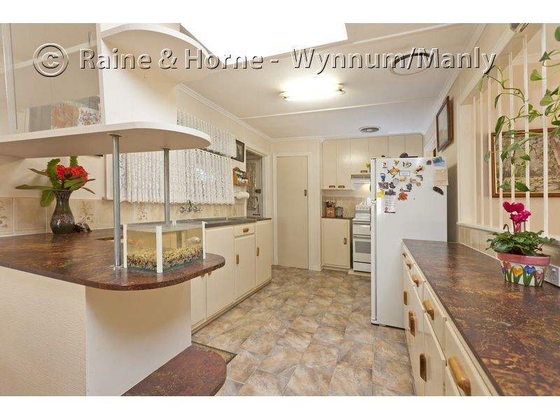 11 Barbara Street, Manly West QLD 4179