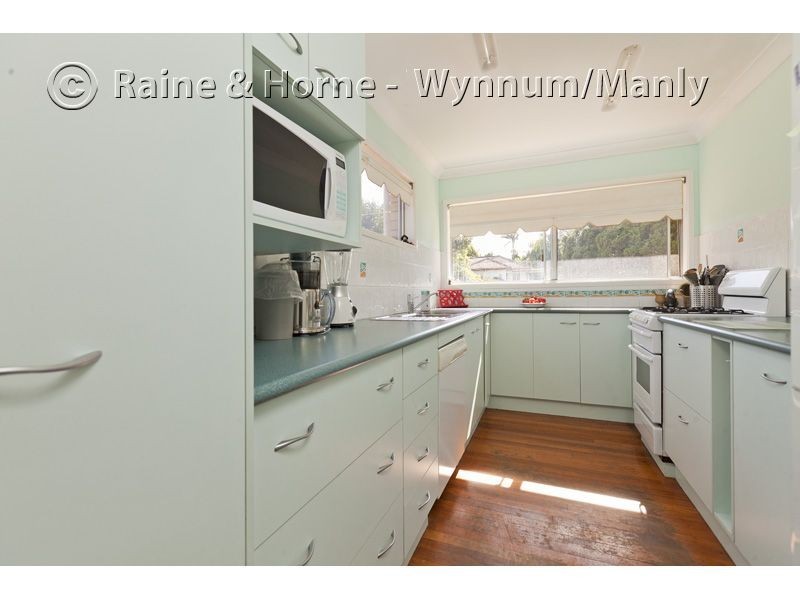 10 Roseneath Parade, Wynnum West QLD 4178