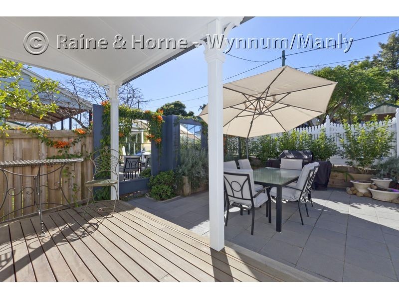 65 Barrinia Street, Manly QLD 4179