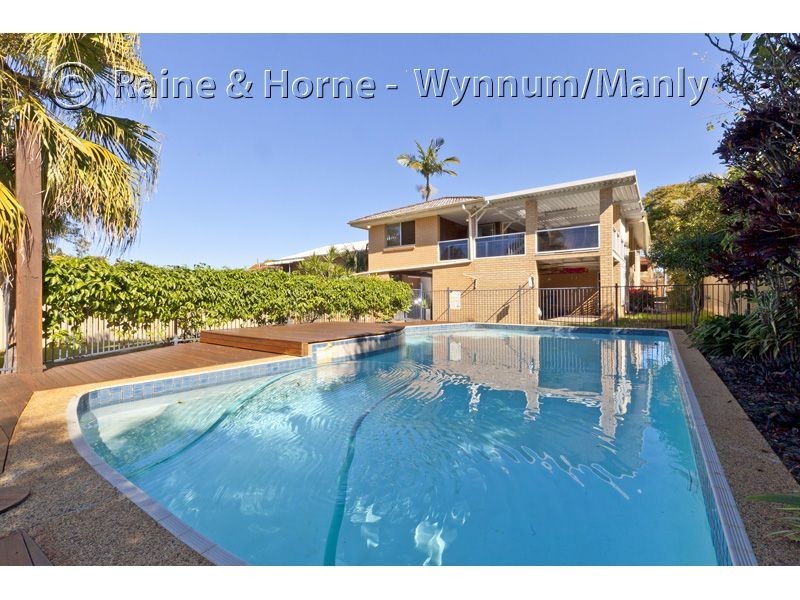15 Glenjustins Street, Wynnum West QLD 4178