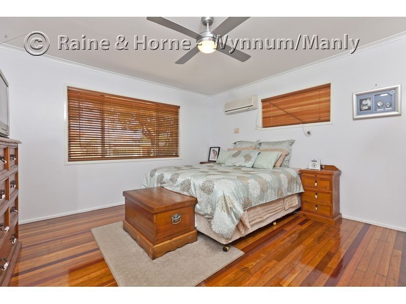 15 Glenjustins Street, Wynnum West QLD 4178