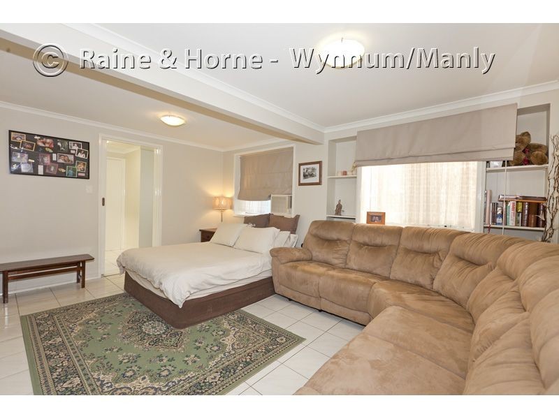 15 Glenjustins Street, Wynnum West QLD 4178
