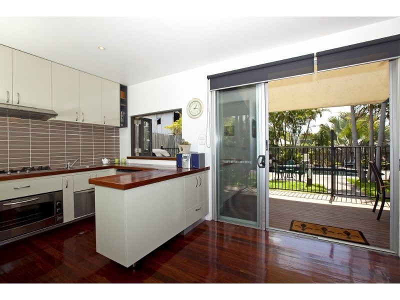 205 Carlton Terrace, Manly QLD 4179