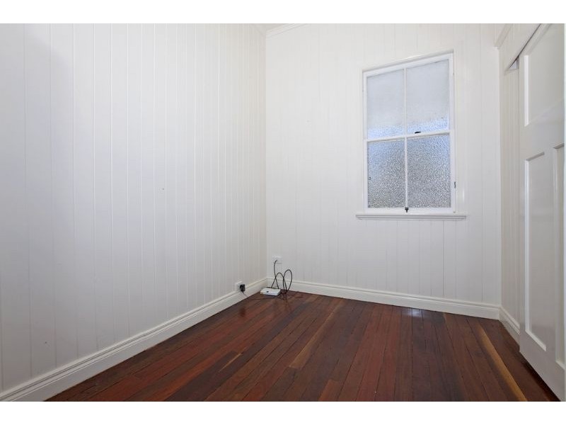 205 Carlton Terrace, Manly QLD 4179