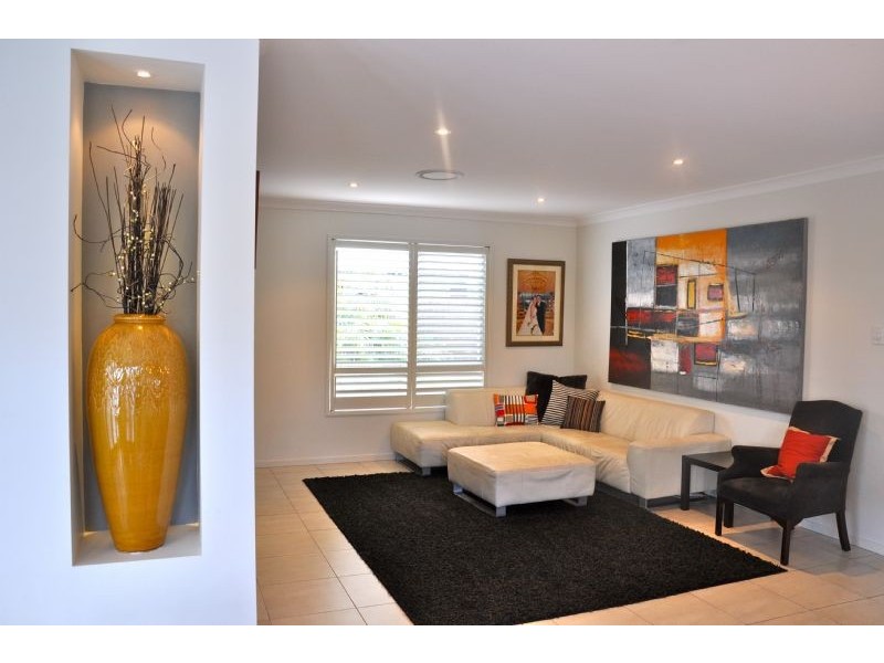 32 Red Gum Crescent, Wakerley QLD 4154