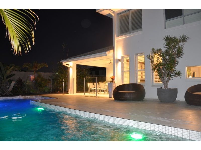 32 Red Gum Crescent, Wakerley QLD 4154